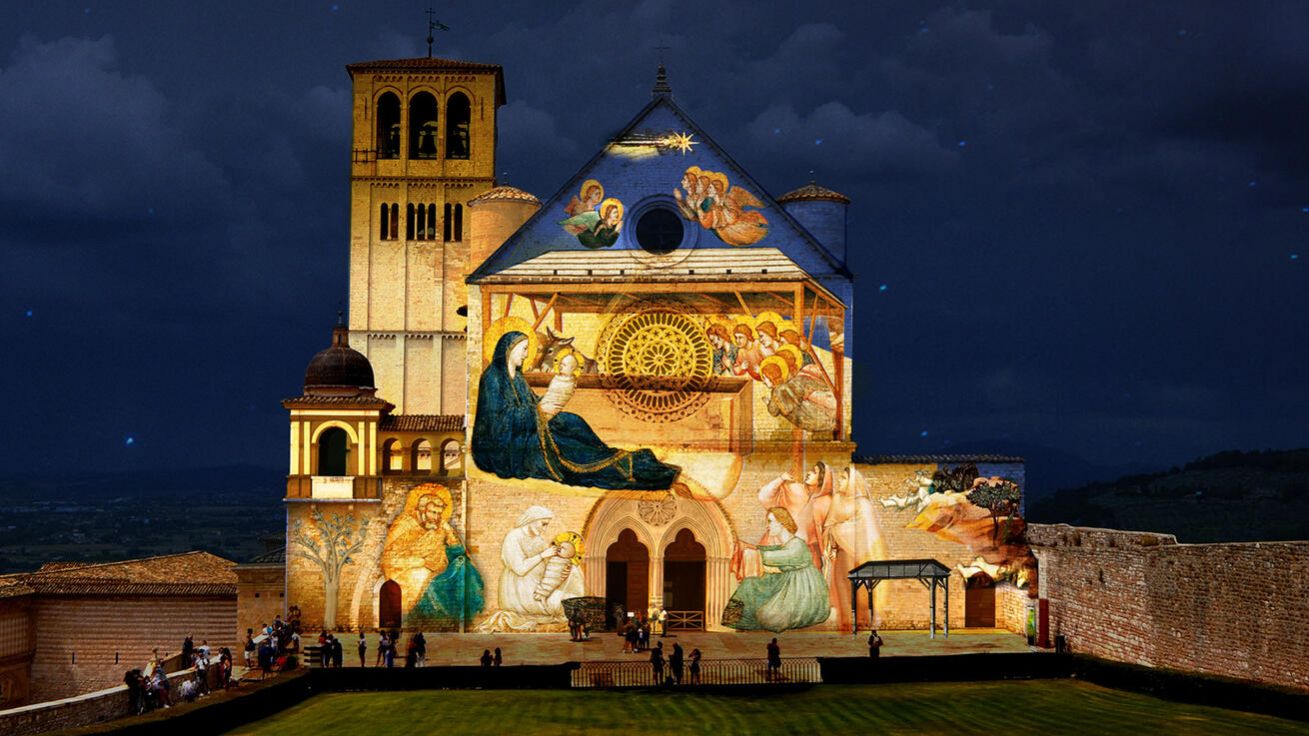 Assisi letos ožívá videoprojekcemi, na průčelí baziliky sv. Františka se až do 10. ledna promítají Giottovy fresky zevnitř chrámu. image:Image Assisi letos ožívá videoprojekcemi, na průčelí baziliky sv. Františka se až do 10. ledna promítají Giottovy fresky zevnitř chrámu.