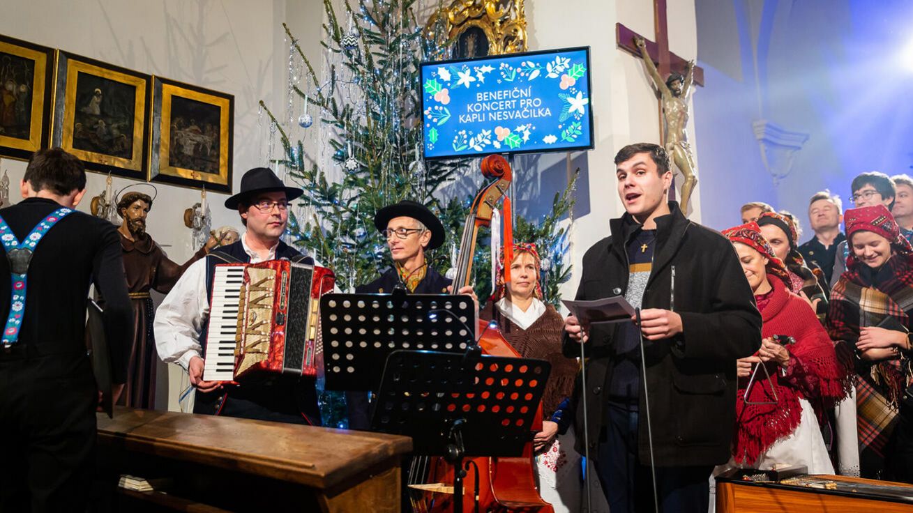 image:Image Benefiční koncert v Žatčanech vynesl na vybavení kaple v Nesvačilce 47 390 Kč. Další peníze přijdou ještě přímo na účet.
