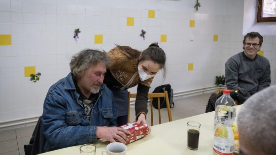 image:Image Olomoucká pobočka komunity Sant’Egidio uspořádala o Vánocích sváteční oběd pro potřebné.