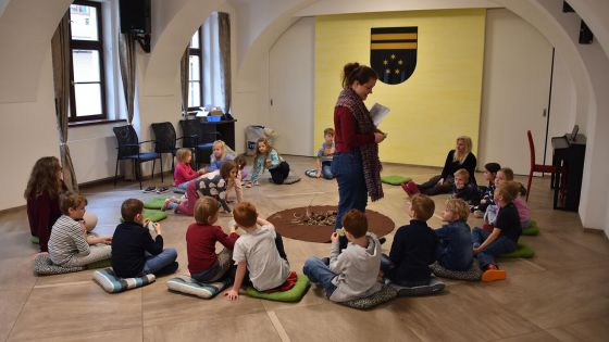 image:Image Vzdělávací programy pro školy na téma Velikonoce vedou děti k pochopení biblických symbolů a poselství prostřednictvím tvoření a prožitku.