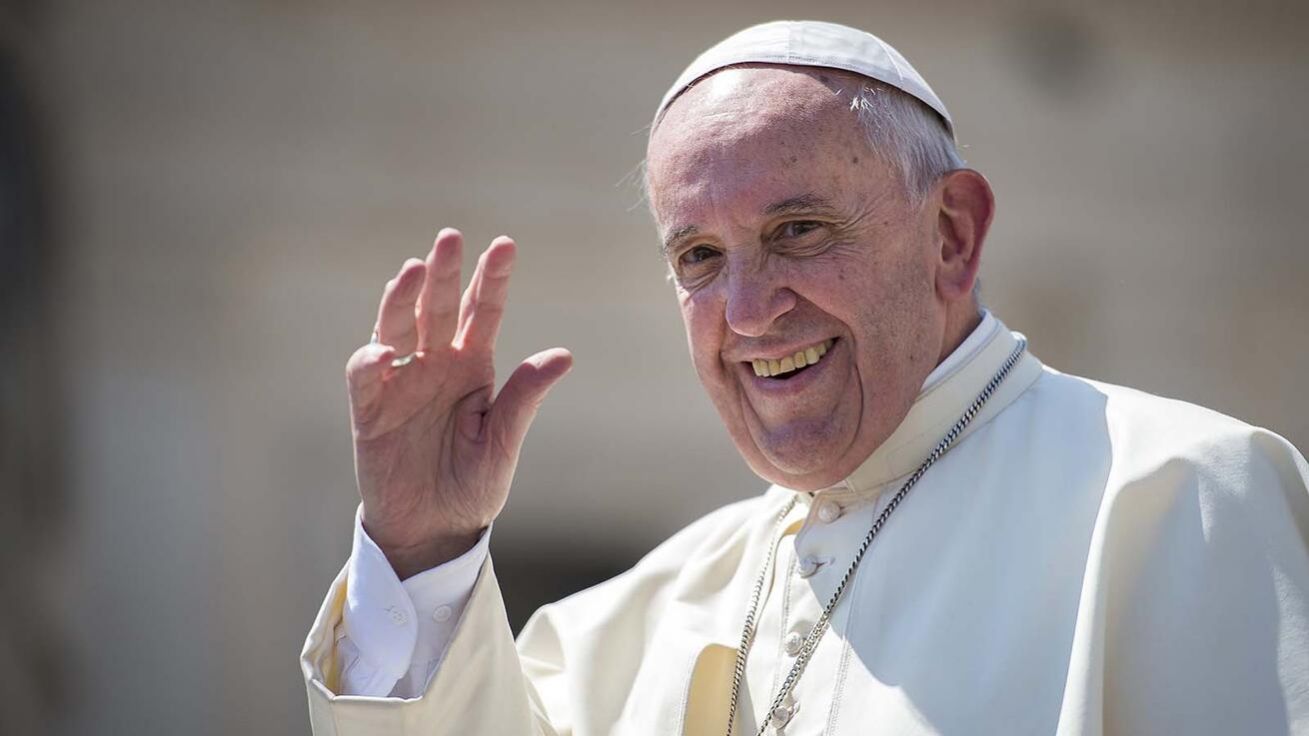 image:Image Papež František, 265. nástupce sv. Petra, na fotografii z roku 2019.