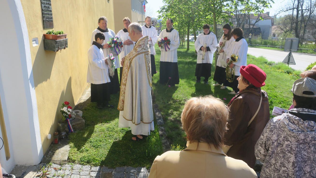 image:Image Katovičtí si připomněli památku popraveného kněze Josefa Jílka.