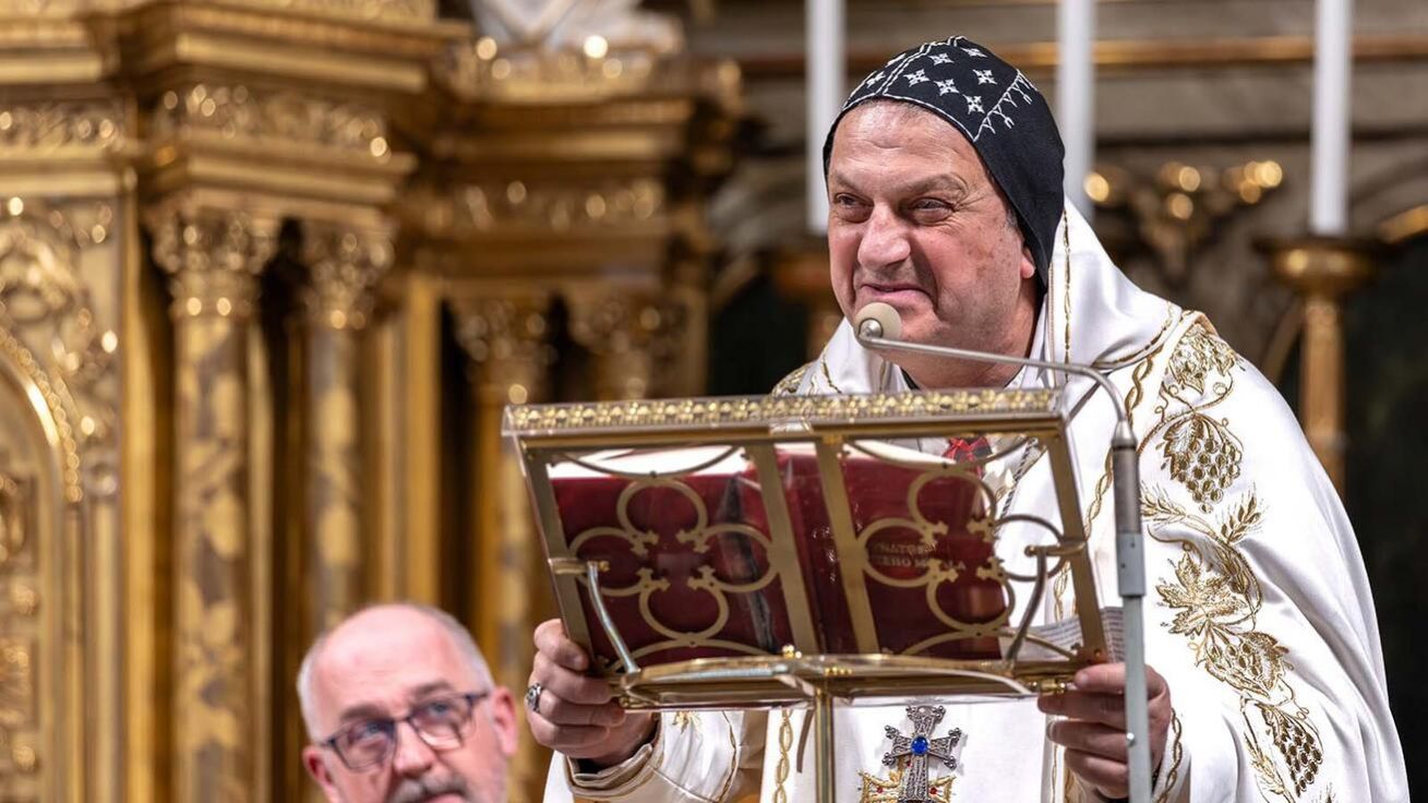 image:Image Arcibiskup Mourad na Slovensku svědčil o situaci křesťanů v Sýrii a účastnil se liturgického slavení.
