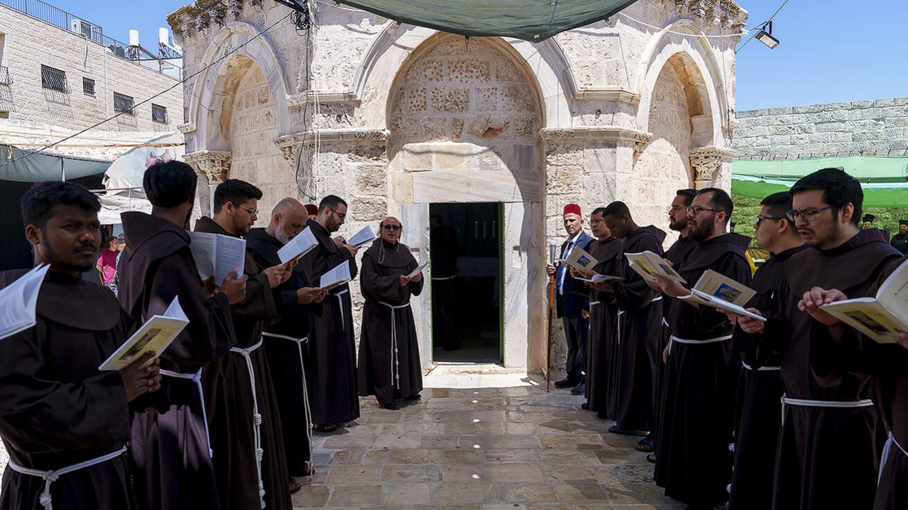 image:Image Modlitby za obyvatele Gazy zněly také během slavnosti Nanebevstoupení Páně na Olivové hoře u Jeruzaléma. „Jsme voláni zasévat semínka míru tam, kde se zdá být vše ztraceno,“ připomněl v homilii vikář Kustodie Svaté země P. Ibrahim Faltas OFM.