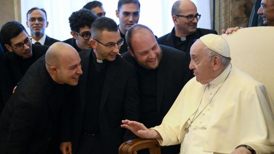 image:Image Humor, upřímnost a pokora – tři léky proti klerikalismu v podání papeže Františka.