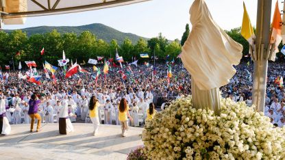 Víra je silnější než bariéry image:Image Víra je silnější než bariéry