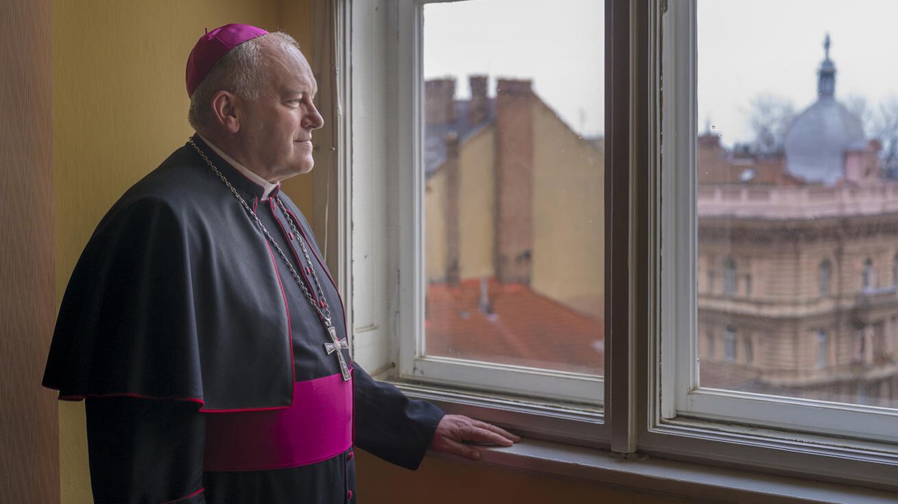 image:Image „Držme se evangelia a zdravého učení církve,“ radí arcibiskup Josef Nuzík.