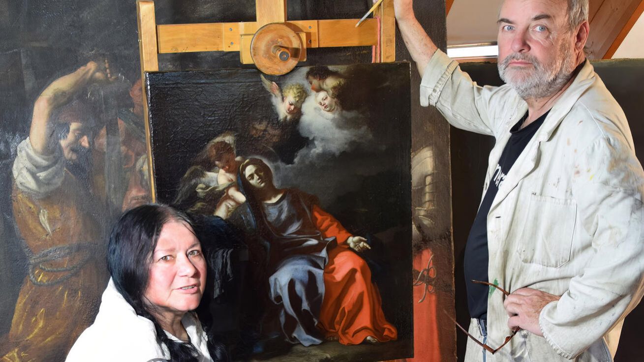 Bergerovi při obnově obrazu Madona Addolorata od slavného neapolského malíře Franceska Solimena. Aktuálně se Bergerovi věnují obnově velkých oltářních obrazů kostela Nanebevzetí PM v Žatci. image:Image Bergerovi při obnově obrazu Madona Addolorata od slavného neapolského malíře Franceska Solimena. Aktuálně se Bergerovi věnují obnově velkých oltářních obrazů kostela Nanebevzetí PM v Žatci.