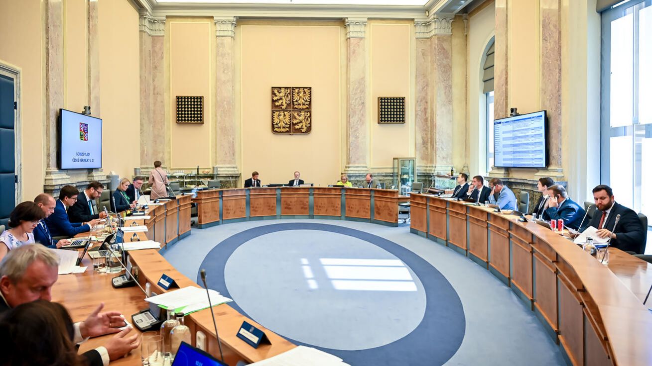 image:Image Jedno z posledních zasedání současné vlády.