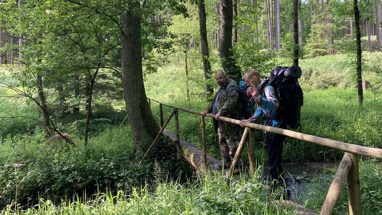 image:Image Část klientů už zvládá i nocování v přírodě pod širákem.