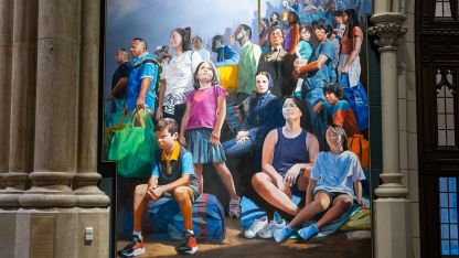 image:Image Foto: Migranti v newyorské katedrále