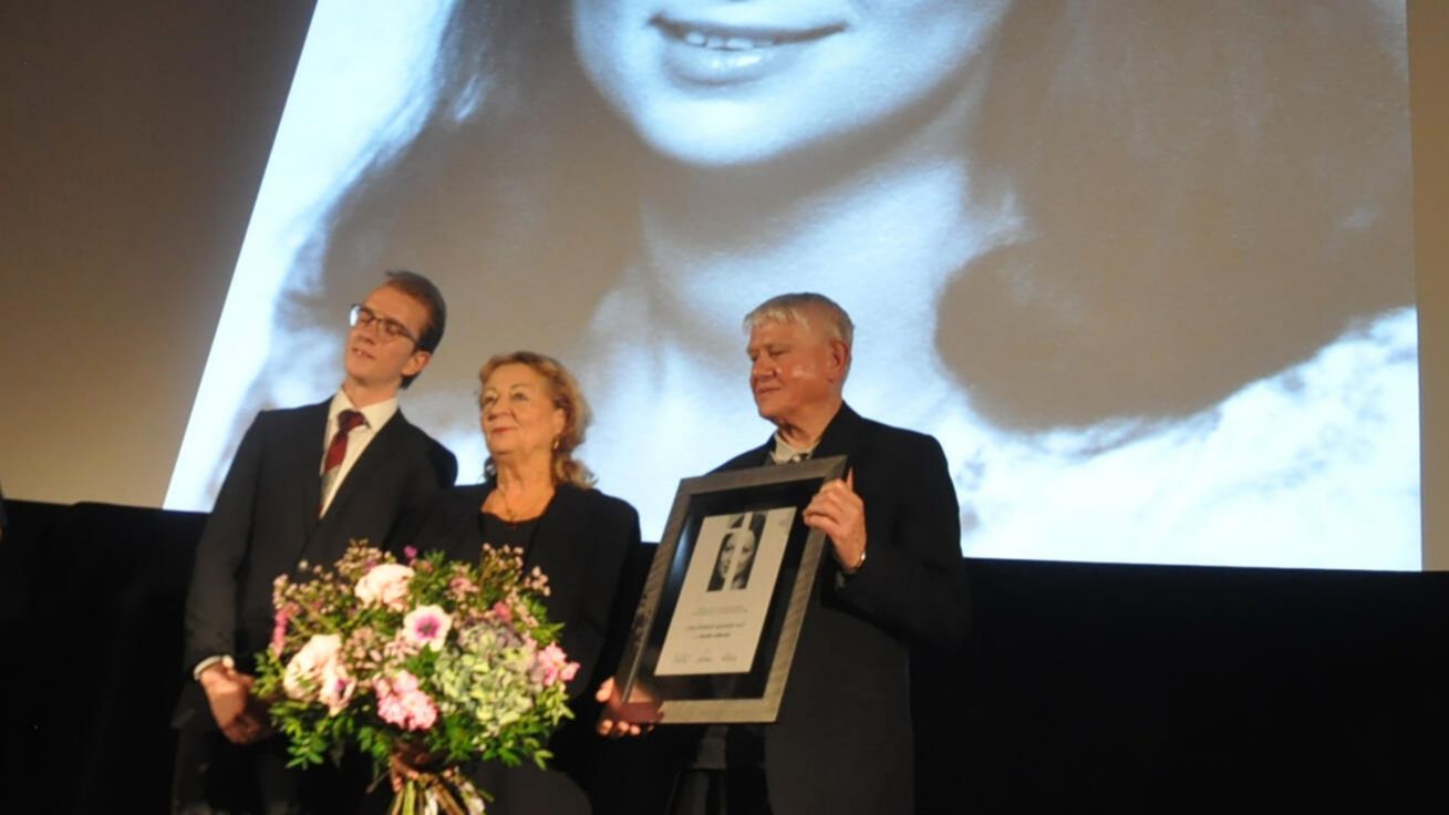 image:Image Biskup Václav Malý a disidentka Ivanka Lefeuvre.