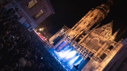 image:Image Foto týdne: Aleluja v techno stylu