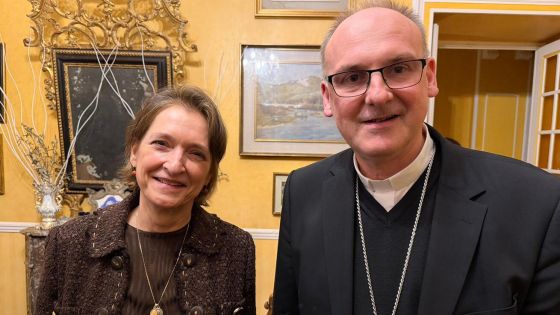 image:Image Setkání Stanislava Přibyla s jednou z přednášejících Adrianou Acutisovou.