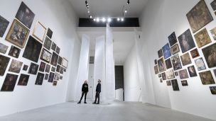 Přítomnost, které se nelze vyhnout image:Image Přítomnost, které se nelze vyhnout