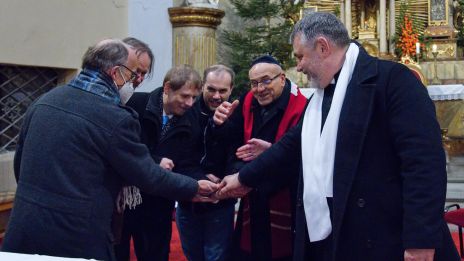 image:Image Směřovat k jednotě po celý rok