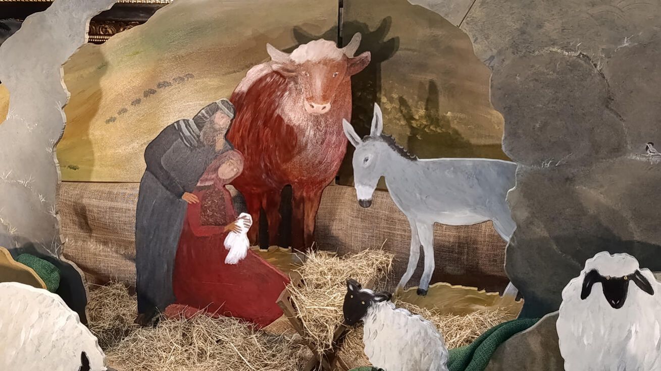 image:Image Vánoce jsou o Boží pokoře a sklonění se Boha k člověku. (Na snímku detail nového betléma od malířky Martiny Špinkové pro pražský kostel Panny Marie Vítězné.)