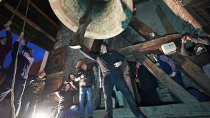 Vánoční dary mladého zvoníka image:Image Vánoční dary mladého zvoníka