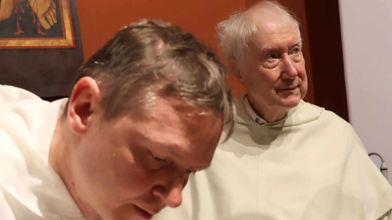 image:Image Dominikáni Łukasz Popko a Timothy Radcliffe se spřátelili v Jeruzalémě. Napsali spolu knihu a čas od času vedou společné rekolekce.