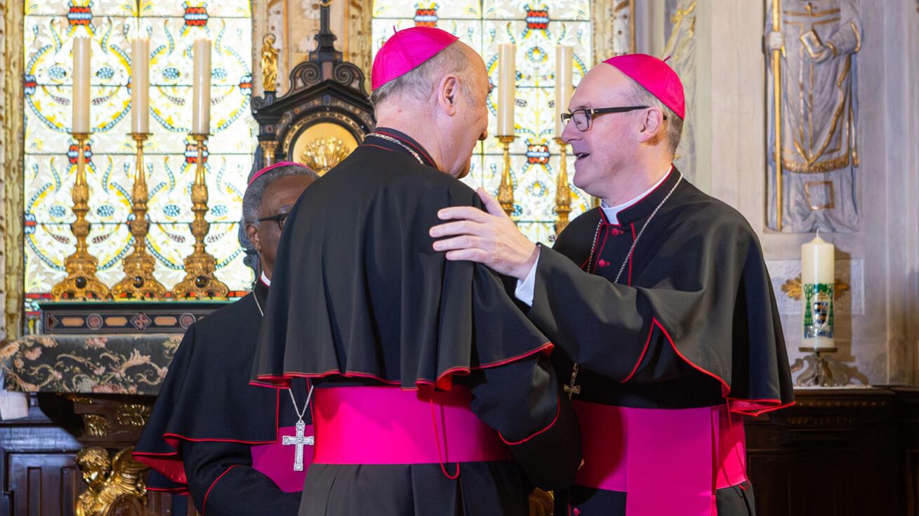image:Image Novým pražským arcibiskupem jmenoval papež Lev XIV. dosavadního litoměřického biskupa Stanislava Přibyla. Uvedl to v pondělí 2. února v poledne v kapli Arcibiskupství pražského papežský nuncius Jude Thaddeus Okolo. Mons. Přibyl vystřídá ve funkci 25. dubna Mons. Jana Graubnera, který zatím povede arcidiecézi jako apoštolský administrátor.