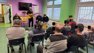 Zranění lidé zraňují druhé image:Image Zranění lidé zraňují druhé