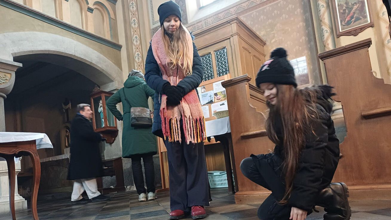 image:Image Postní instalace v Úhonicích.