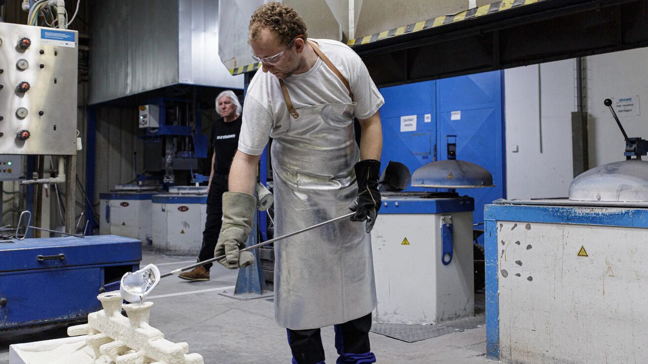 image:Image Odlévání relikviáře.