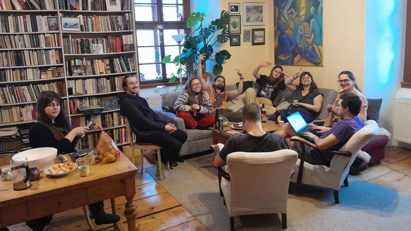 image:Image Komunita Noe je podepřená tisíci hodin dobrovolnické práce přátelů a podporovatelů.