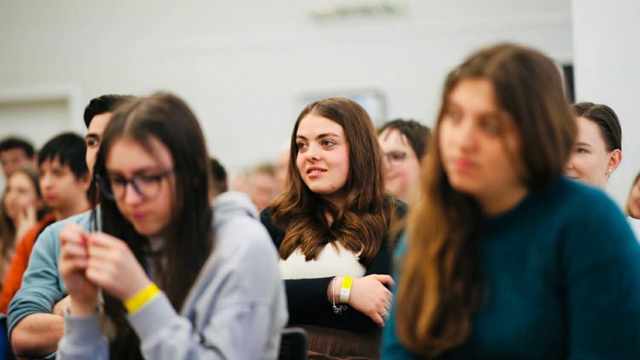 image:Image Do Plzně na setkání dorazila stovka mladých lidí z celé diecéze.