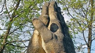 image:Image Stačí využít oči, uši, srdce, žasnout a být vděční