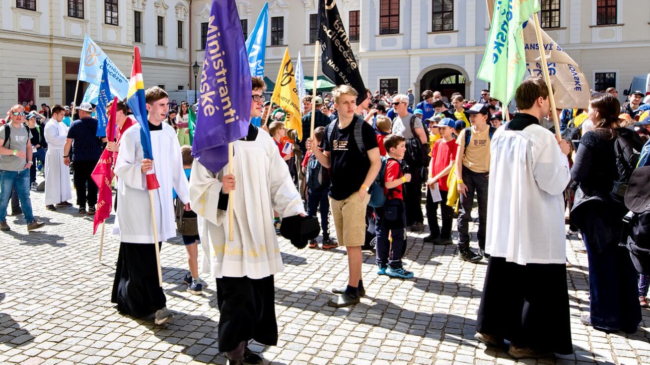image:Image Ministrantskou pouť hostilo benediktinské opatství v Rajhradu.