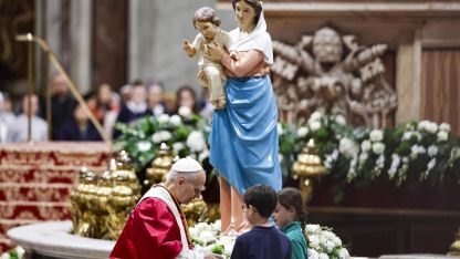 image:Image Válka rozděluje, naděje sjednocuje