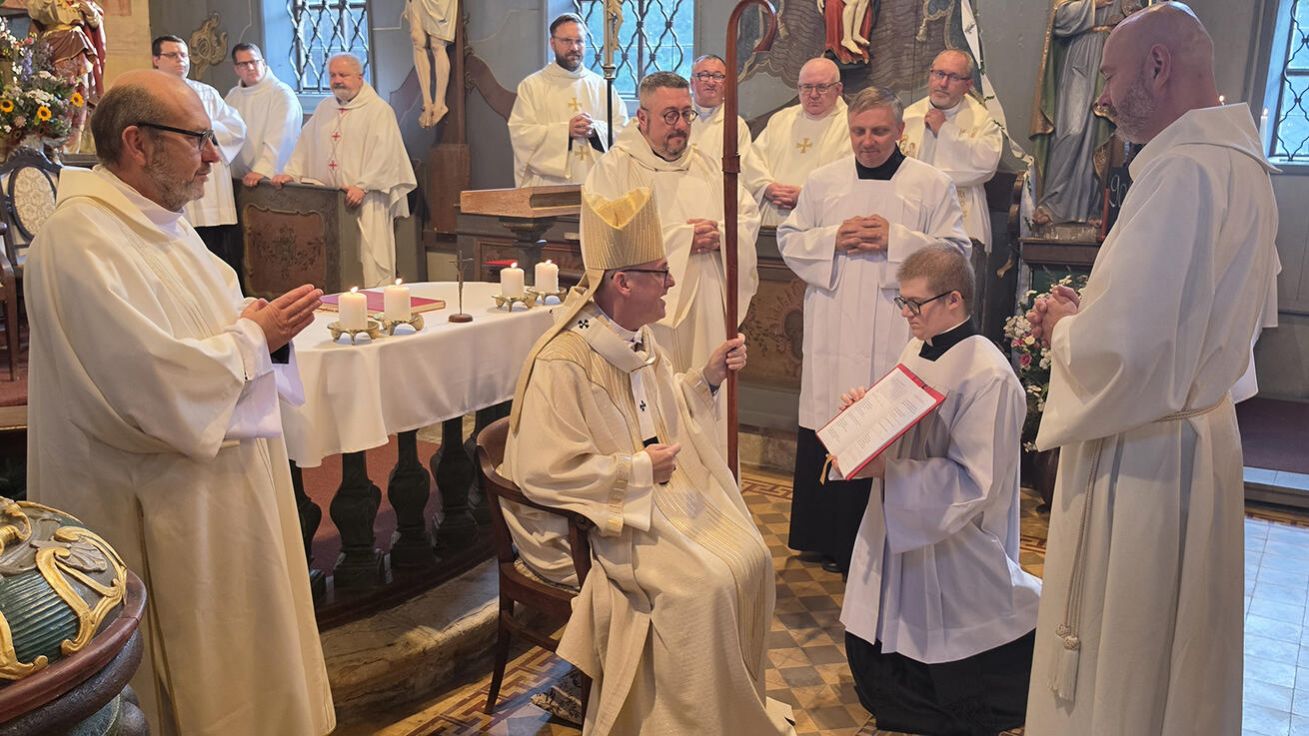 image:Image Jakub Disman přijal svěcení jako první z dvacítky kandidátů jáhenství, kteří se chystají pro službu v litoměřické diecézi.