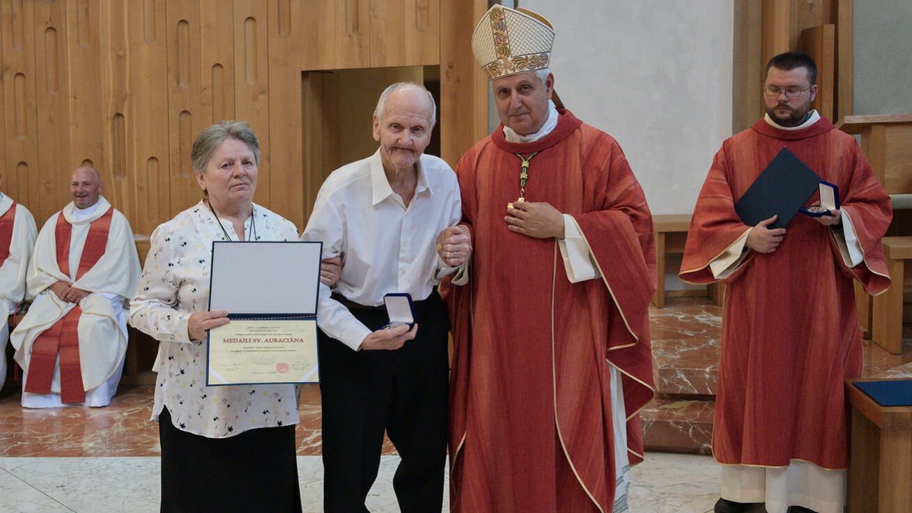 image:Image Letošní laureáti ocenění sv. Auraciána – manželé Gazdovi.