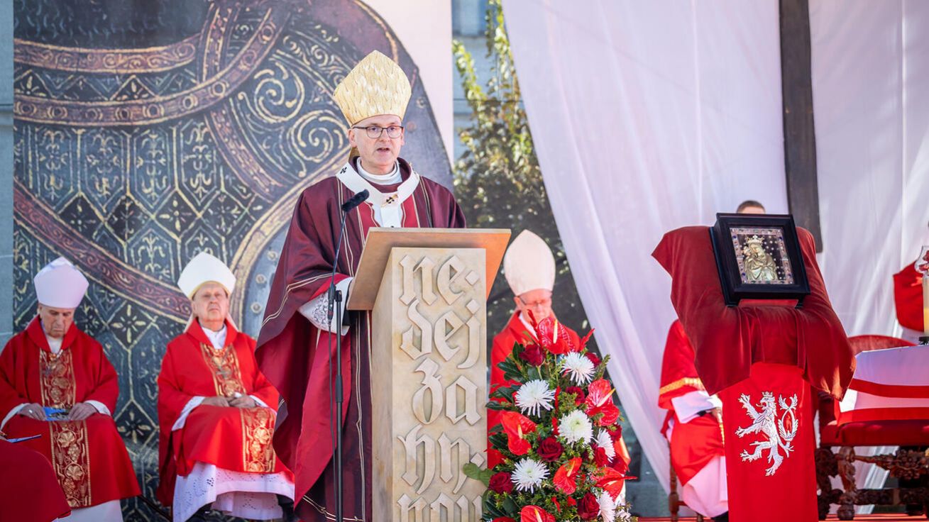 image:Image Arcibiskup Přibyl při kázání ve Staré Boleslavi.