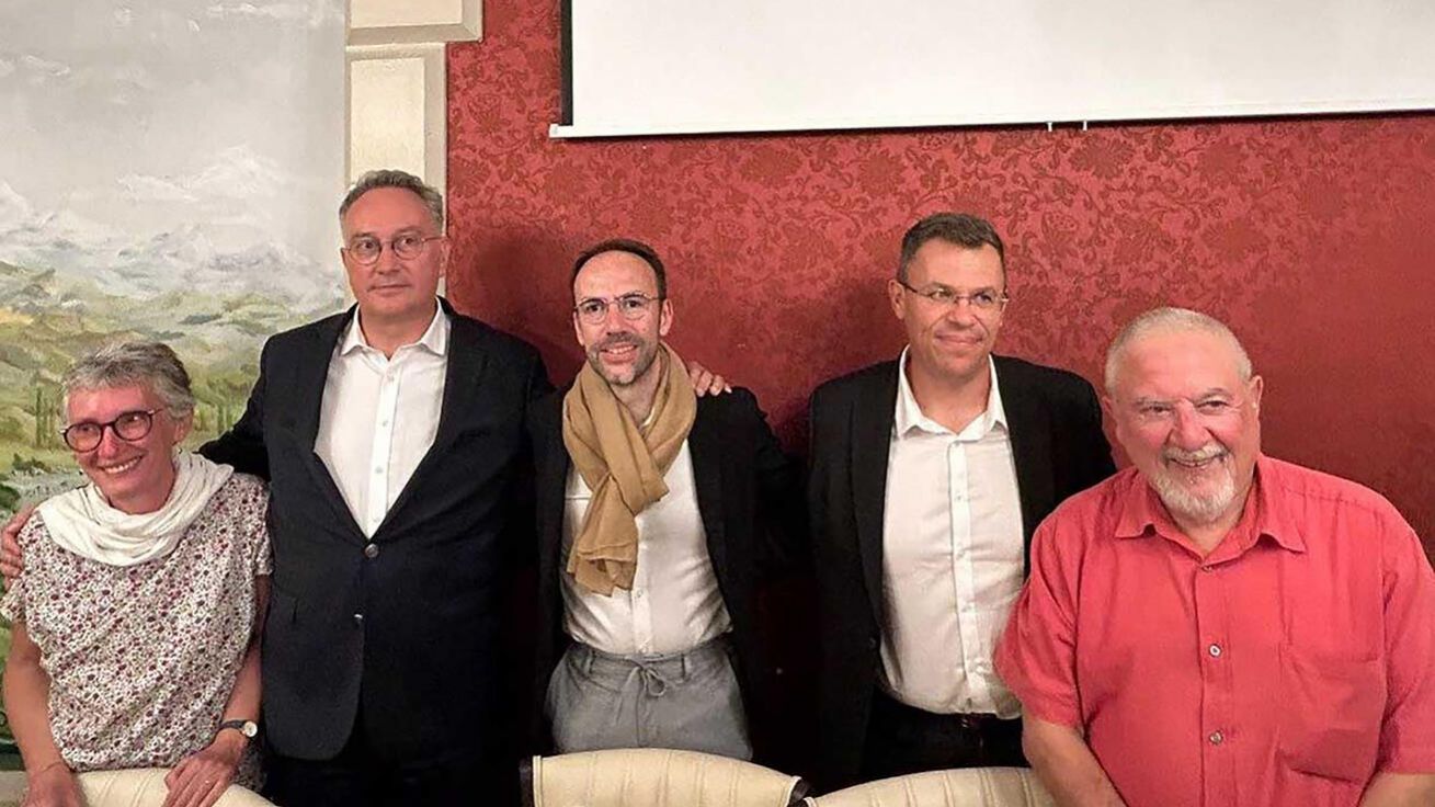 image:Image Pět ze sedmi obětí zneužívání v církvi, s nimiž se papež setkal.