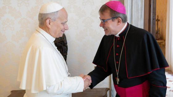 image:Image Papež Lev XIV. a plzeňský biskup Tomáš Holub.